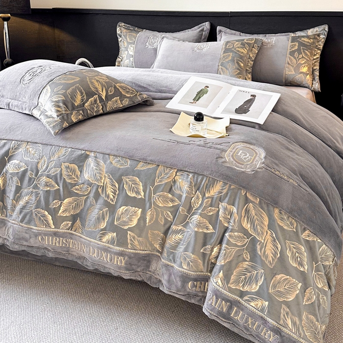 91家纺网 家纺一手货源 找家纺 （总）帝王家纺 2025新款冬季刺绣加厚保暖烫金牛奶绒四件套珊瑚绒轻奢高级感