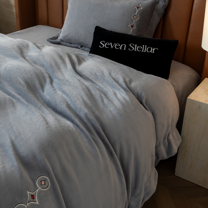 91家纺网 家纺一手货源 找家纺 （总）女子家纺 2025新款超细旦奶丝绒四件套-Lucky 幸运系列