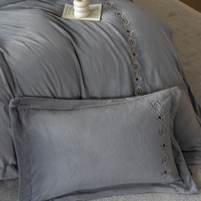 91家纺网 家纺一手货源 找家纺 （总）女子家纺 2025新款超细旦奶丝绒四件套-Lucky 幸运系列