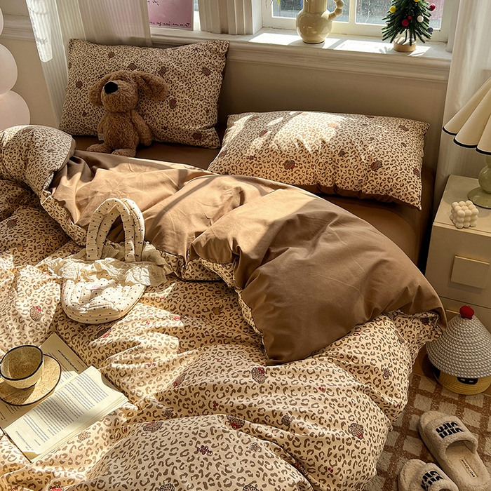 91家纺网 家纺一手货源 找家纺 仟网汇 2025新款古法水洗仿棉云感纱四件套 豹纹喵咖