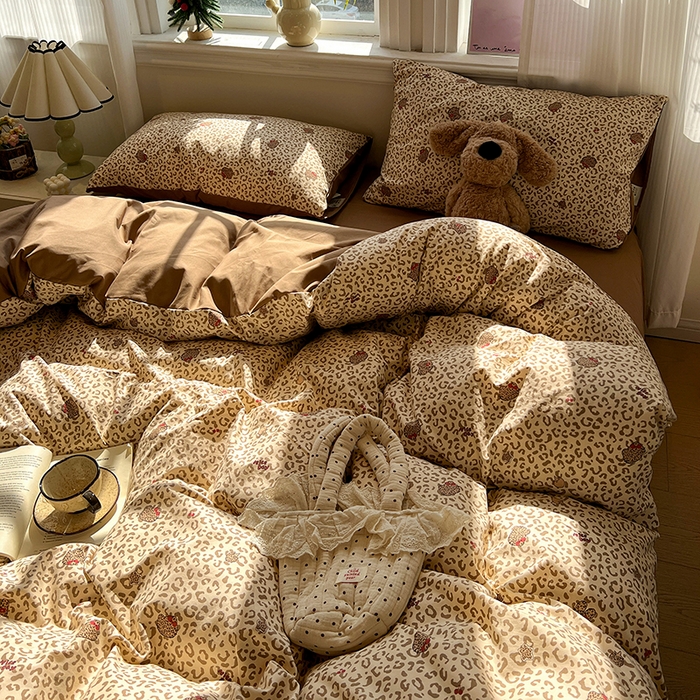 91家纺网 家纺一手货源 找家纺 仟网汇 2025新款古法水洗仿棉云感纱四件套 豹纹喵咖