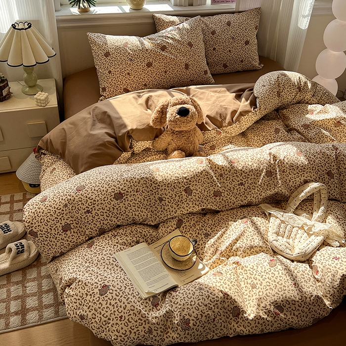 91家纺网 家纺一手货源 找家纺 仟网汇 2025新款古法水洗仿棉云感纱四件套 豹纹喵咖