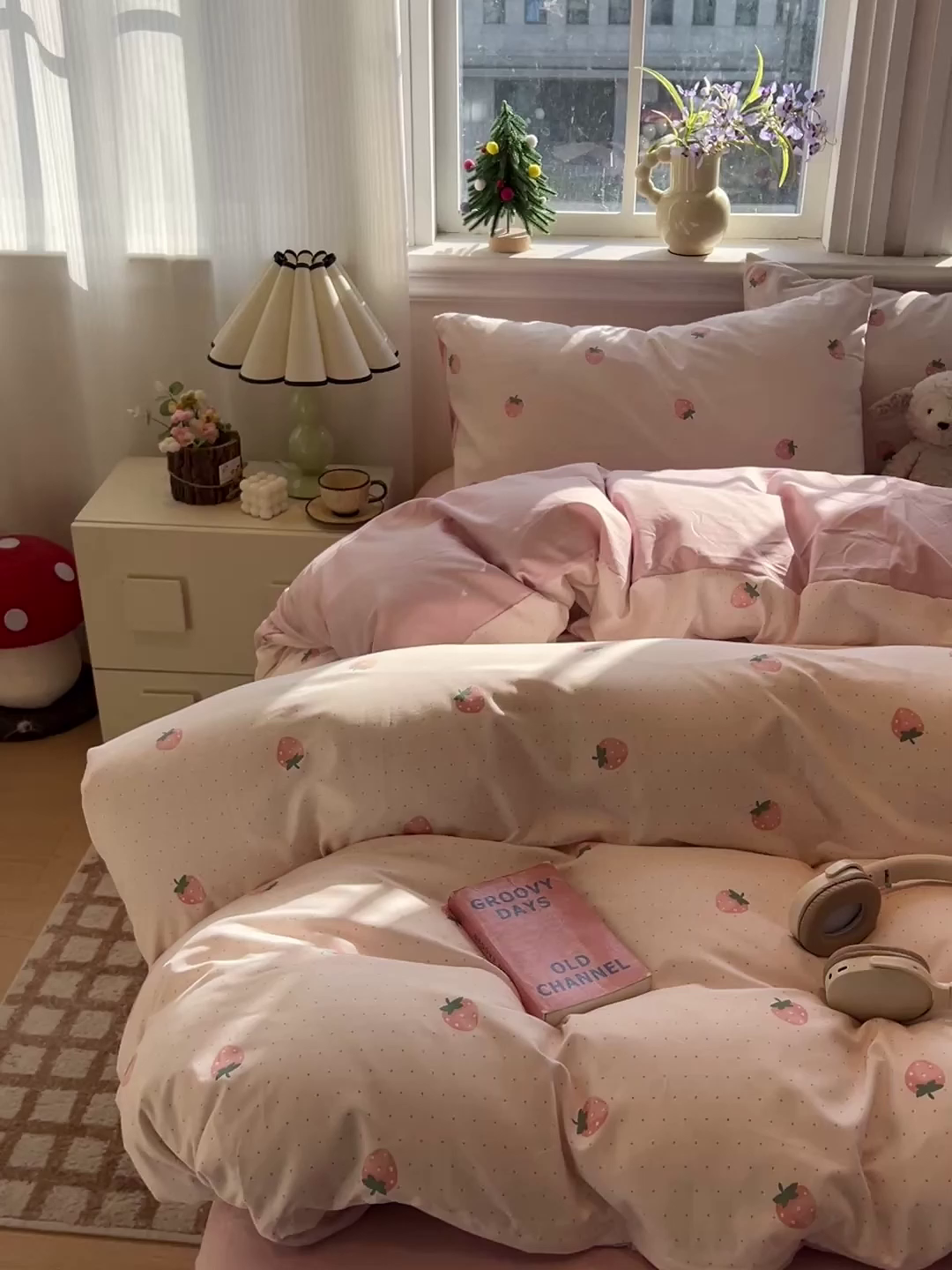 91家纺网 家纺一手货源 找家纺 仟网汇 2025新款古法水洗仿棉云感纱四件套 草莓点点