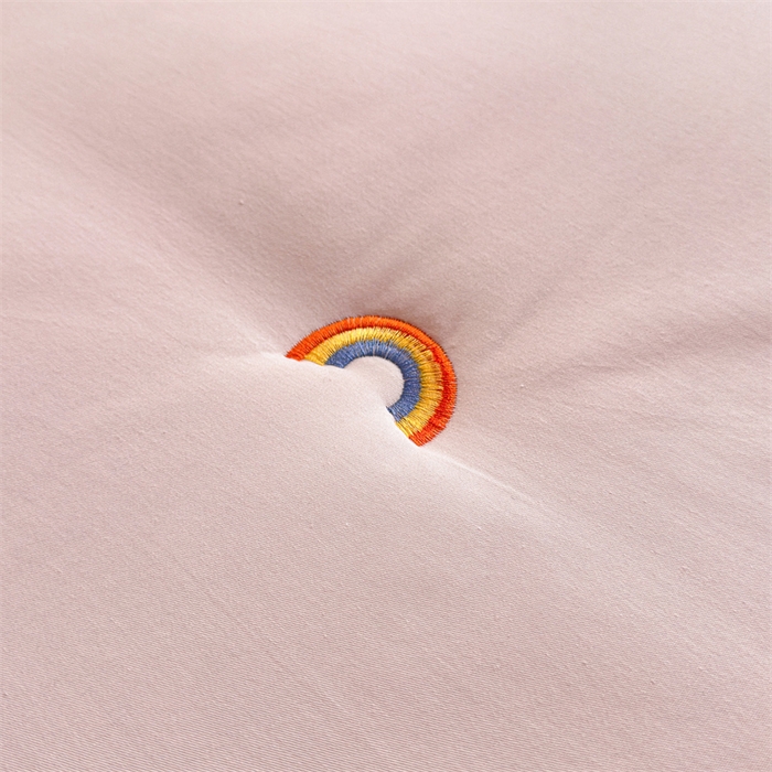 91家纺网 家纺一手货源 找家纺 糯米猪家纺 2025新款A类卡皮巴拉全棉夹棉床笠 彩虹-粉