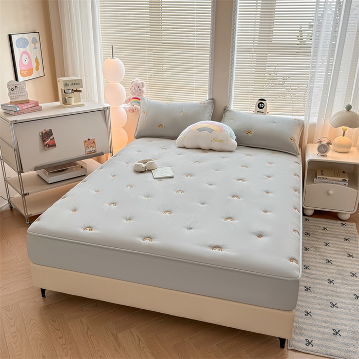 91家纺网 家纺一手货源 找家纺 糯米猪家纺 2025新款A类卡皮巴拉全棉夹棉床笠 彩虹-灰