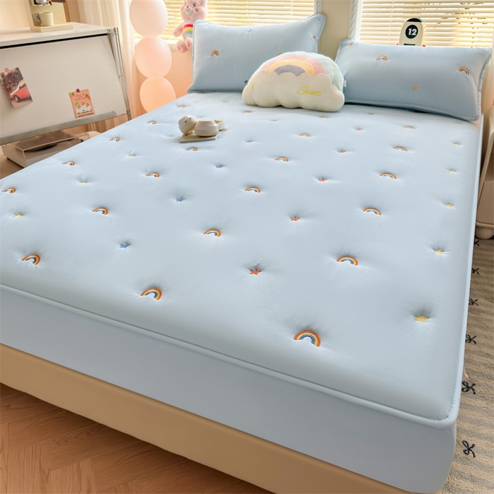 91家纺网 家纺一手货源 找家纺 糯米猪家纺 2025新款A类卡皮巴拉全棉夹棉床笠 彩虹-蓝