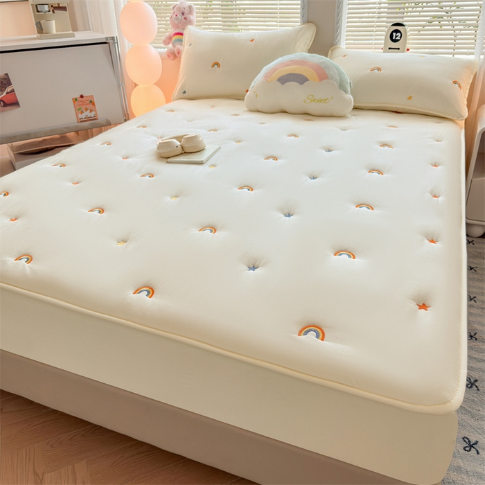 91家纺网 家纺一手货源 找家纺 糯米猪家纺 2025新款A类卡皮巴拉全棉夹棉床笠 彩虹-米