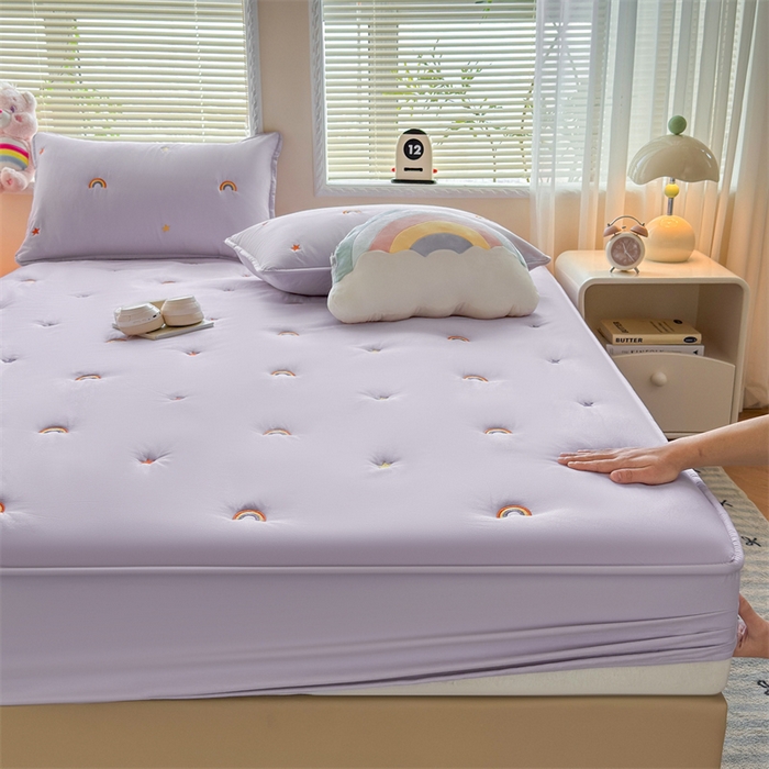 91家纺网 家纺一手货源 找家纺 糯米猪家纺 2025新款A类卡皮巴拉全棉夹棉床笠 彩虹-紫