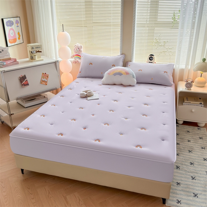 91家纺网 家纺一手货源 找家纺 糯米猪家纺 2025新款A类卡皮巴拉全棉夹棉床笠 彩虹-紫