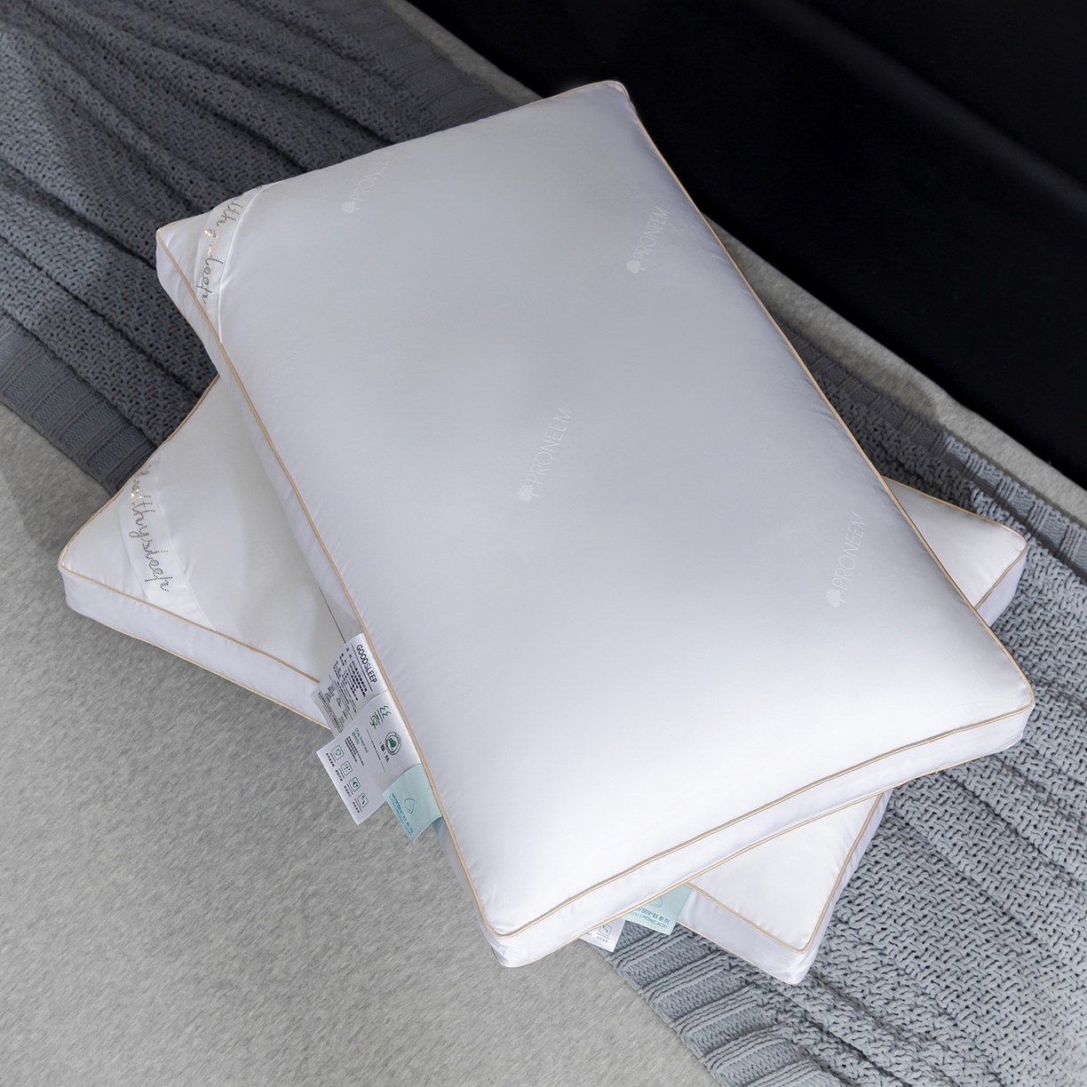 91家纺网 家纺一手货源 找家纺 （总）星芯合家纺 2025新款玻尿酸蚕丝立体养 颜枕枕头枕芯