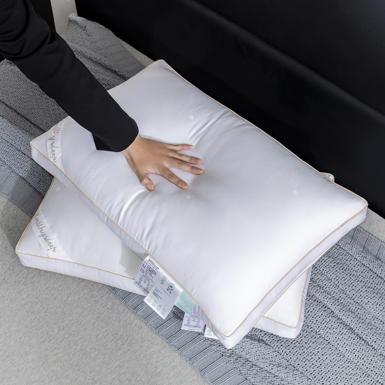 91家纺网 家纺一手货源 找家纺 （总）星芯合家纺 2025新款玻尿酸蚕丝立体养 颜枕枕头枕芯