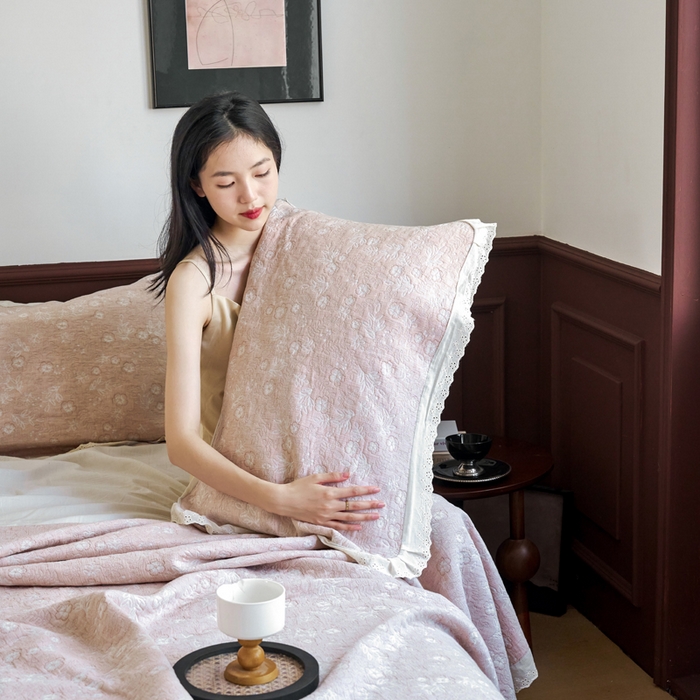 91家纺网 家纺一手货源 找家纺 （总）棠薇家纺 2025新款花边款枕巾提花枕巾