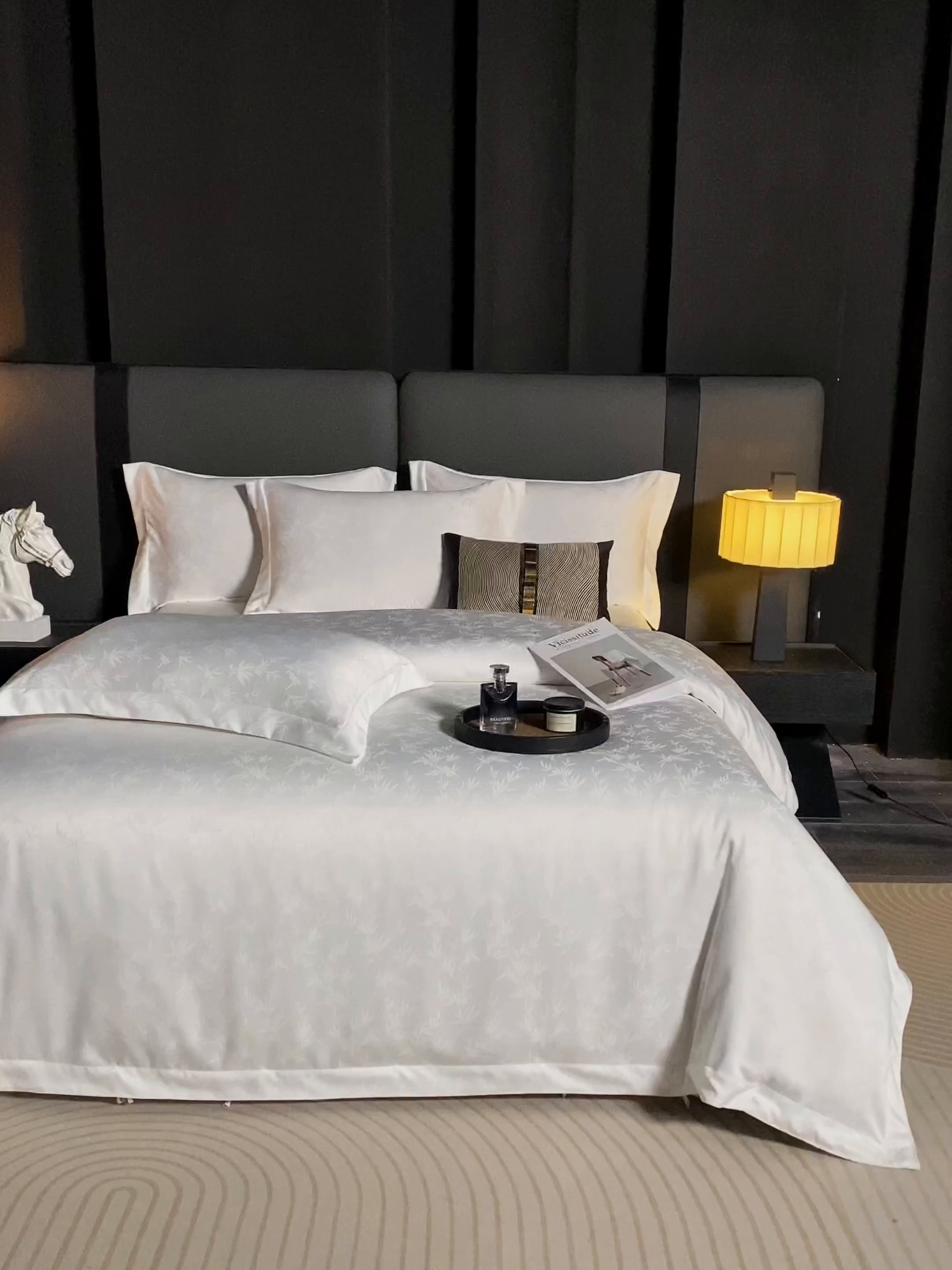 91家纺网 家纺一手货源 找家纺 （总）乐卧家居 2025新款轻奢高级感新中式酒店风竹子提花纹样系带款四件套-时空