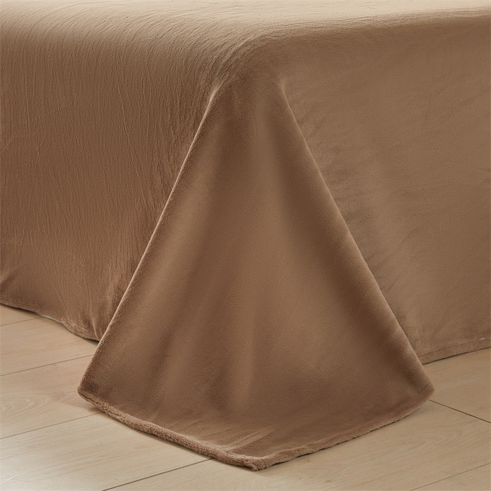 91家纺网 家纺一手货源 找家纺 慕木家纺 2025新款高克重简约无印风牛奶绒双拼四件套 米驼+奶茶咖