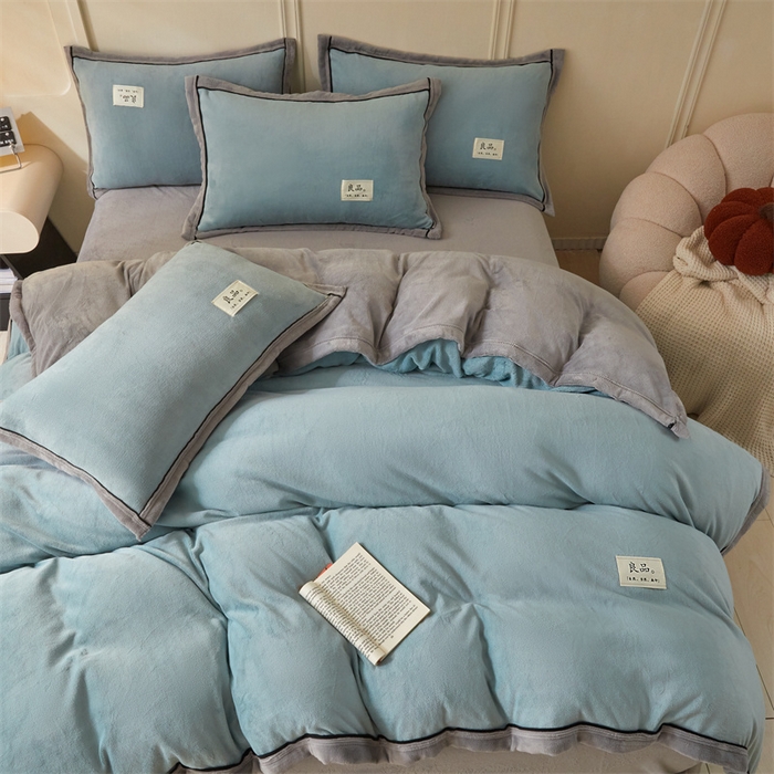 91家纺网 家纺一手货源 找家纺 （总）慕木家纺 2025新款高克重简约无印风牛奶绒双拼四件套