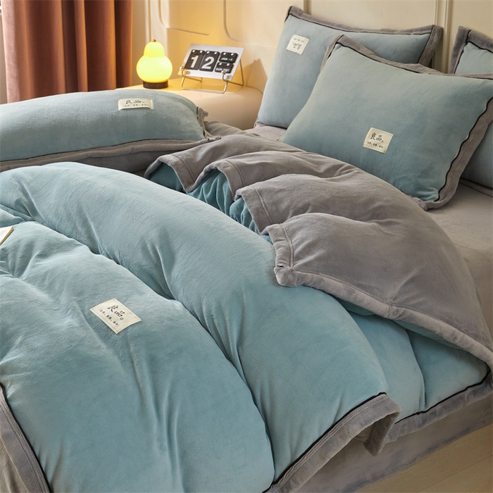 91家纺网 家纺一手货源 找家纺 （总）慕木家纺 2025新款高克重简约无印风牛奶绒双拼四件套