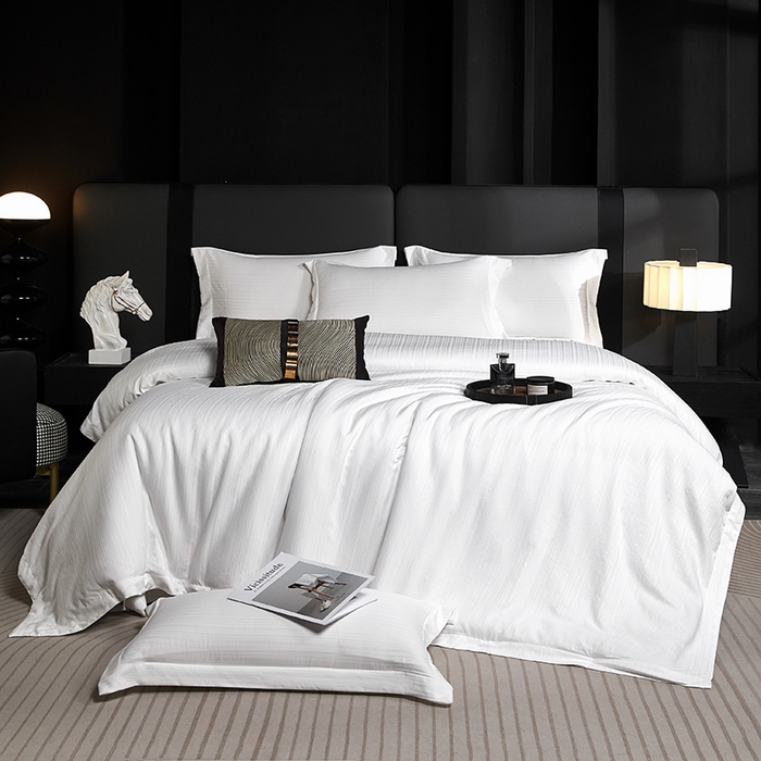 91家纺网 家纺一手货源 找家纺 （总）乐卧家居 2025新款轻奢高级酒店宾馆高档线条感提花纹样系带款四件套-幻影