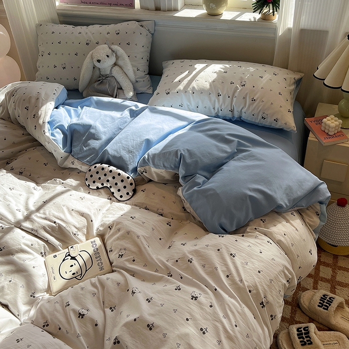 91家纺网 家纺一手货源 找家纺 仟网汇 2025新款古法水洗仿棉云感纱四件套 樱桃熊