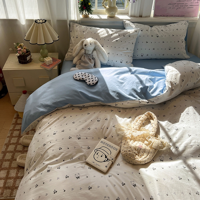 91家纺网 家纺一手货源 找家纺 仟网汇 2025新款古法水洗仿棉云感纱四件套 樱桃熊