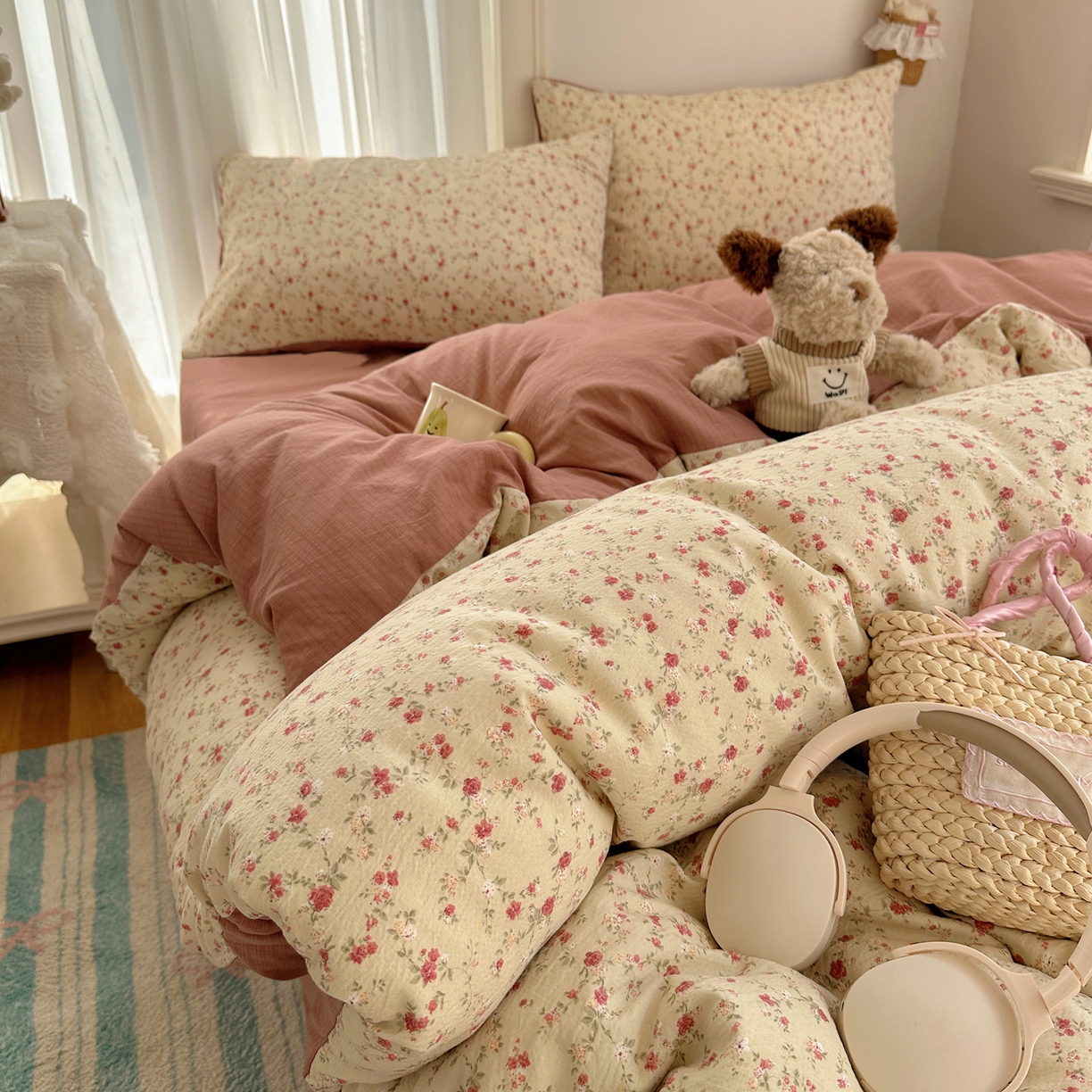 91家纺网 家纺一手货源 找家纺 （总）初念 2025新款敲可爱的奶呼呼云感双层纱简约四件套系列超级治愈~