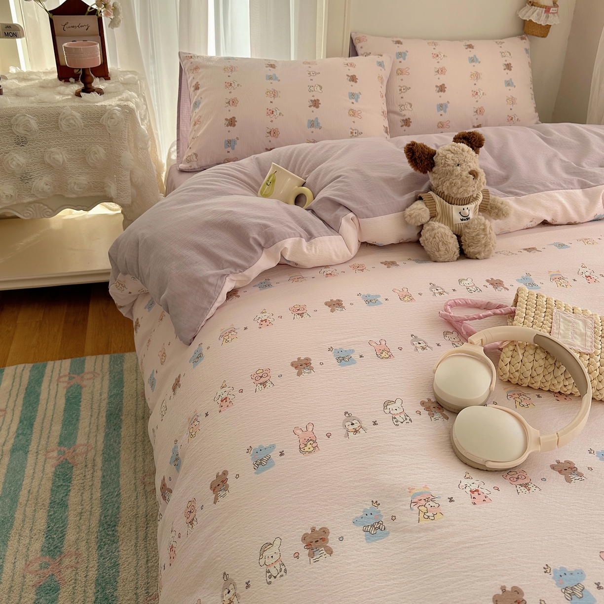 91家纺网 家纺一手货源 找家纺 初念 2025新款敲可爱的奶呼呼云感双层纱简约四件套系列超级治愈~ 动物游园