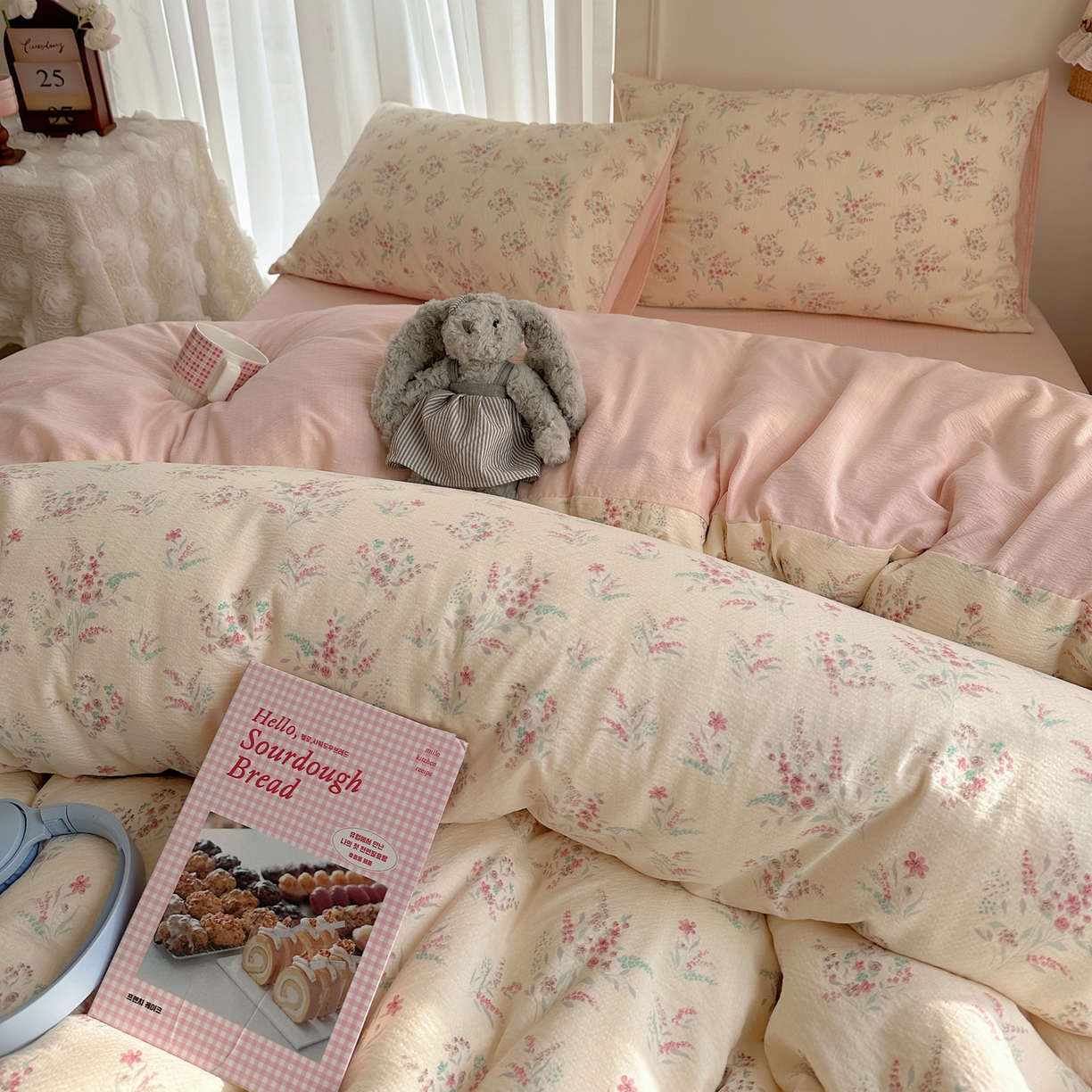 91家纺网 家纺一手货源 找家纺 初念 2025新款敲可爱的奶呼呼云感双层纱简约四件套系列超级治愈~ 奶昔甜糕