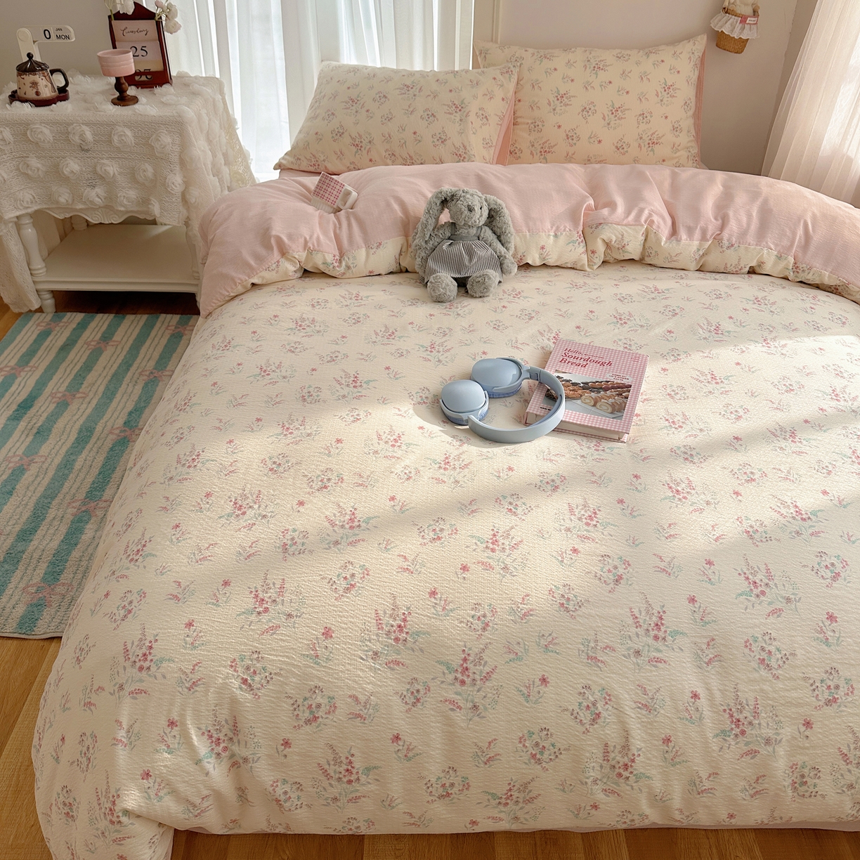 91家纺网 家纺一手货源 找家纺 初念 2025新款敲可爱的奶呼呼云感双层纱简约四件套系列超级治愈~ 奶昔甜糕