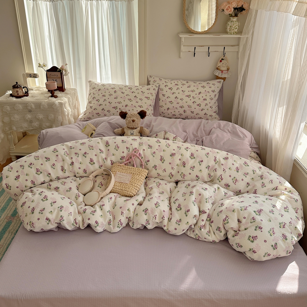 91家纺网 家纺一手货源 找家纺 初念 2025新款敲可爱的奶呼呼云感双层纱简约四件套系列超级治愈~ 葡萄多多