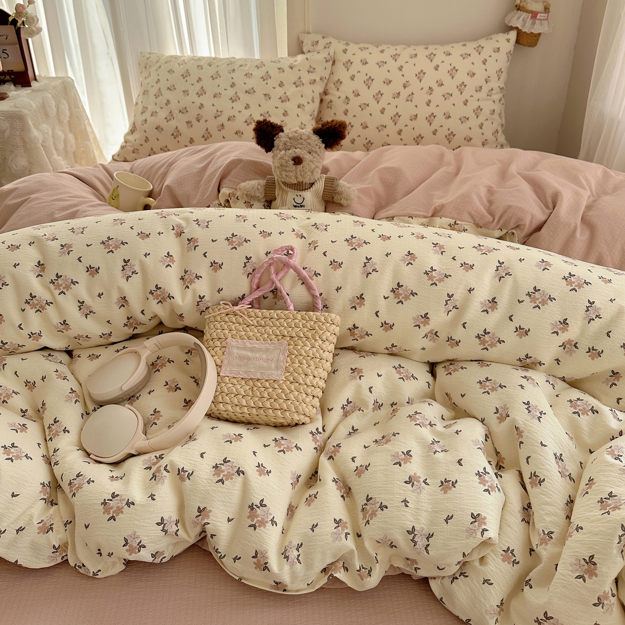 91家纺网 家纺一手货源 找家纺 初念 2025新款敲可爱的奶呼呼云感双层纱简约四件套系列超级治愈~ 苏瑾