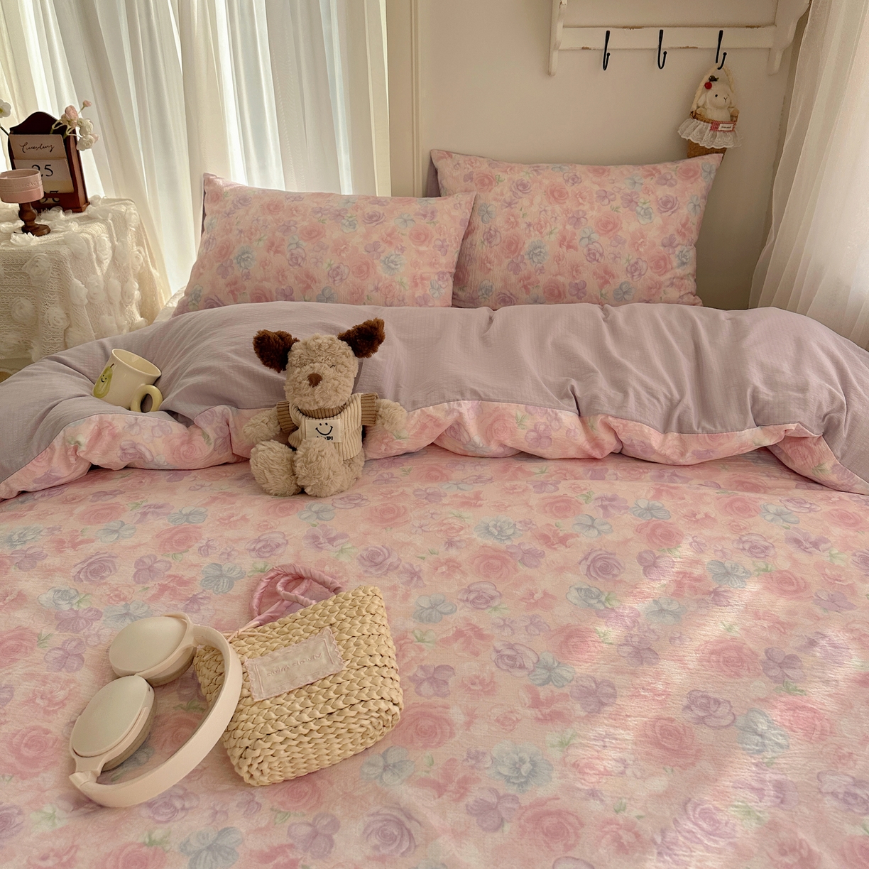 91家纺网 家纺一手货源 找家纺 初念 2025新款敲可爱的奶呼呼云感双层纱简约四件套系列超级治愈~ 烟紫