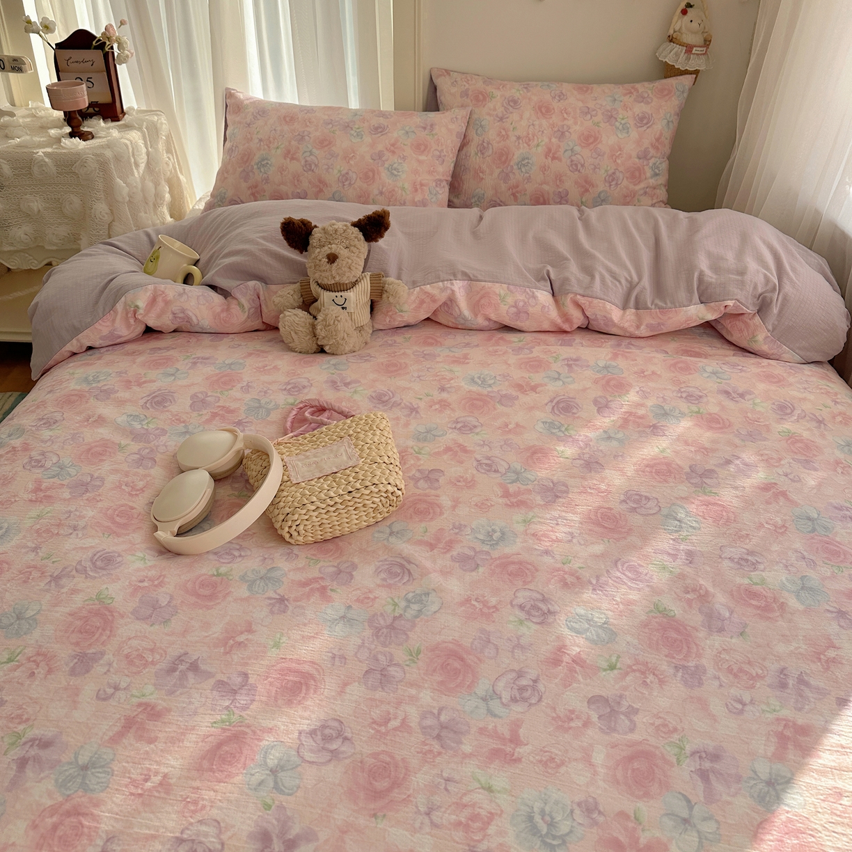 91家纺网 家纺一手货源 找家纺 初念 2025新款敲可爱的奶呼呼云感双层纱简约四件套系列超级治愈~ 烟紫