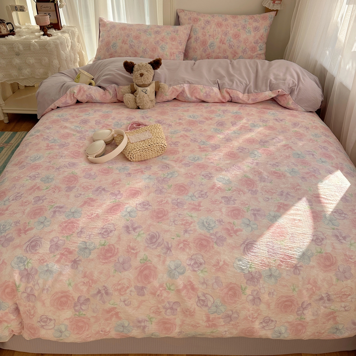 91家纺网 家纺一手货源 找家纺 初念 2025新款敲可爱的奶呼呼云感双层纱简约四件套系列超级治愈~ 烟紫