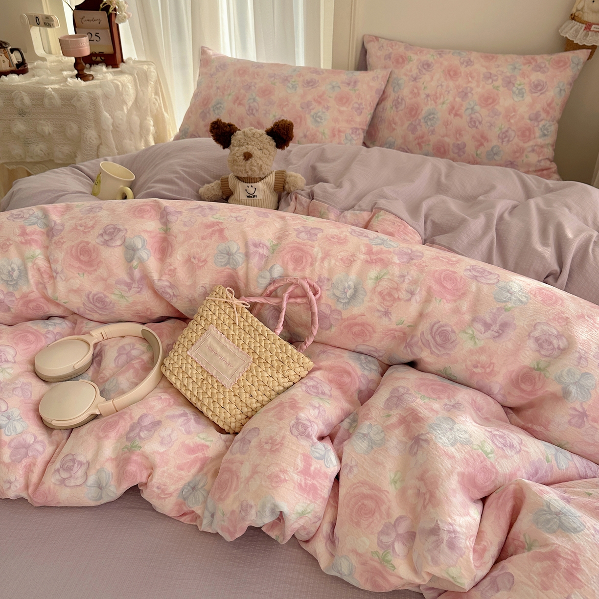 91家纺网 家纺一手货源 找家纺 初念 2025新款敲可爱的奶呼呼云感双层纱简约四件套系列超级治愈~ 烟紫