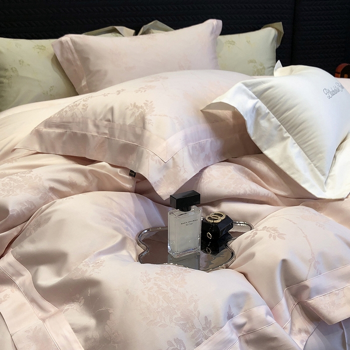 91家纺网 家纺一手货源 找家纺 黑白森林 2025新款50S高支天丝棉色织提花四件套 杜乐丽-蜜粉