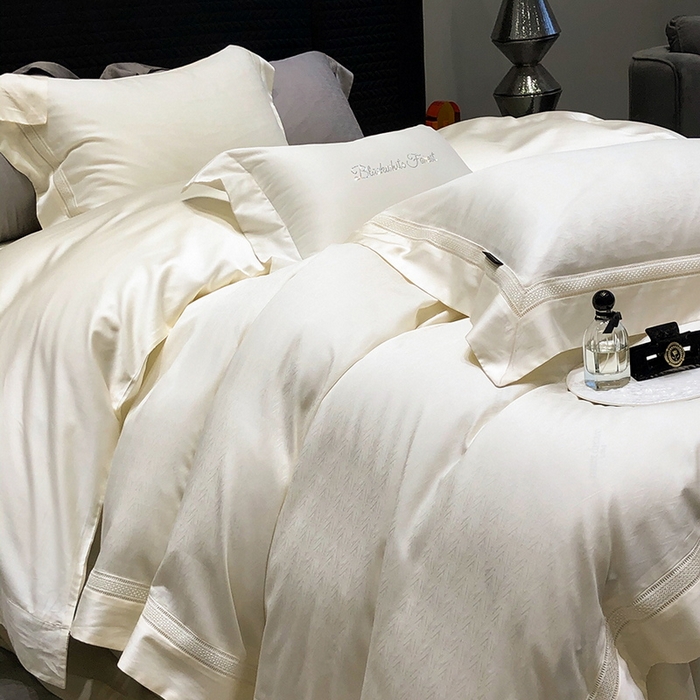 91家纺网 家纺一手货源 找家纺 黑白森林 2025新款80S超细旦天丝棉提花四件套 德尔尼-温婉白