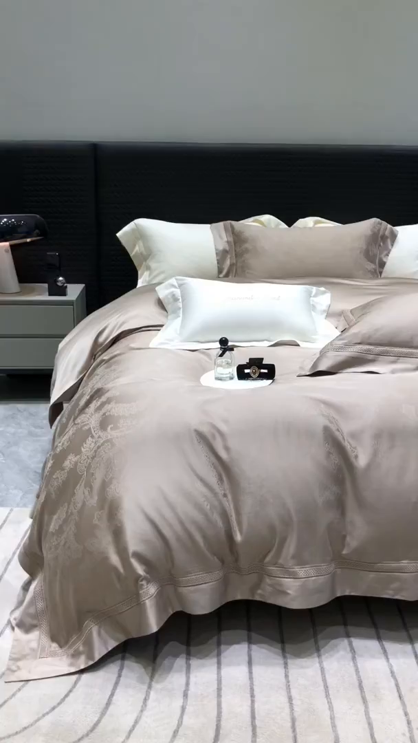 91家纺网 家纺一手货源 找家纺 黑白森林 2025新款80S超细旦天丝棉提花四件套 露华浓-雅典咖