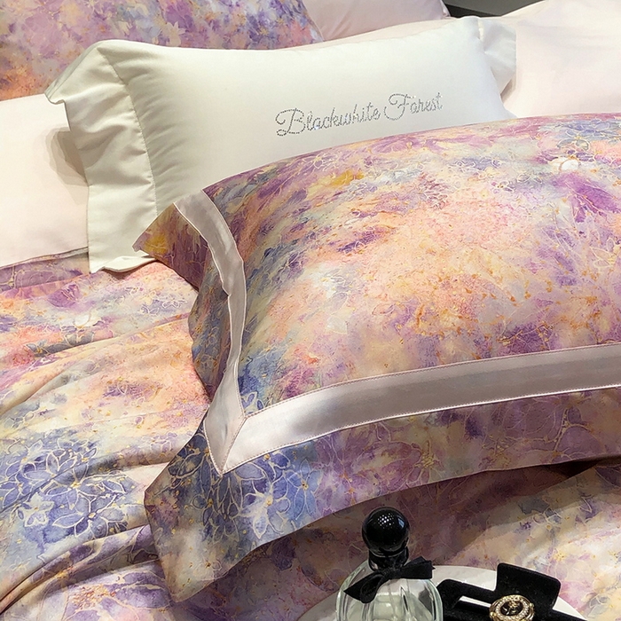 91家纺网 家纺一手货源 找家纺 黑白森林 2025新款高支天丝棉数码印花 套件系列四件套 梦幻之境-粉