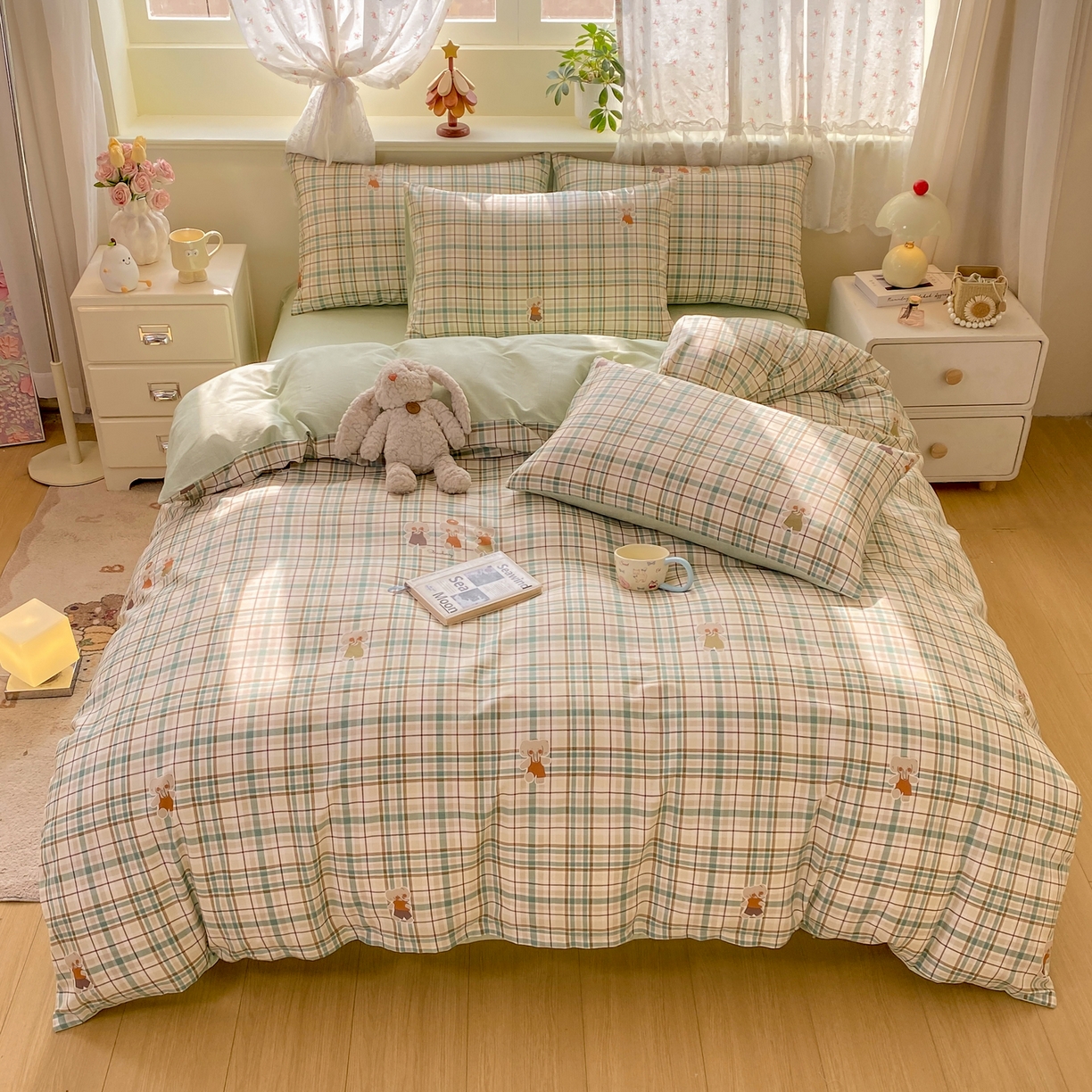 91家纺网 家纺一手货源 找家纺 红日子纺织品 2026新款12868纯棉全棉印花卡通系列四件套 格彩小象