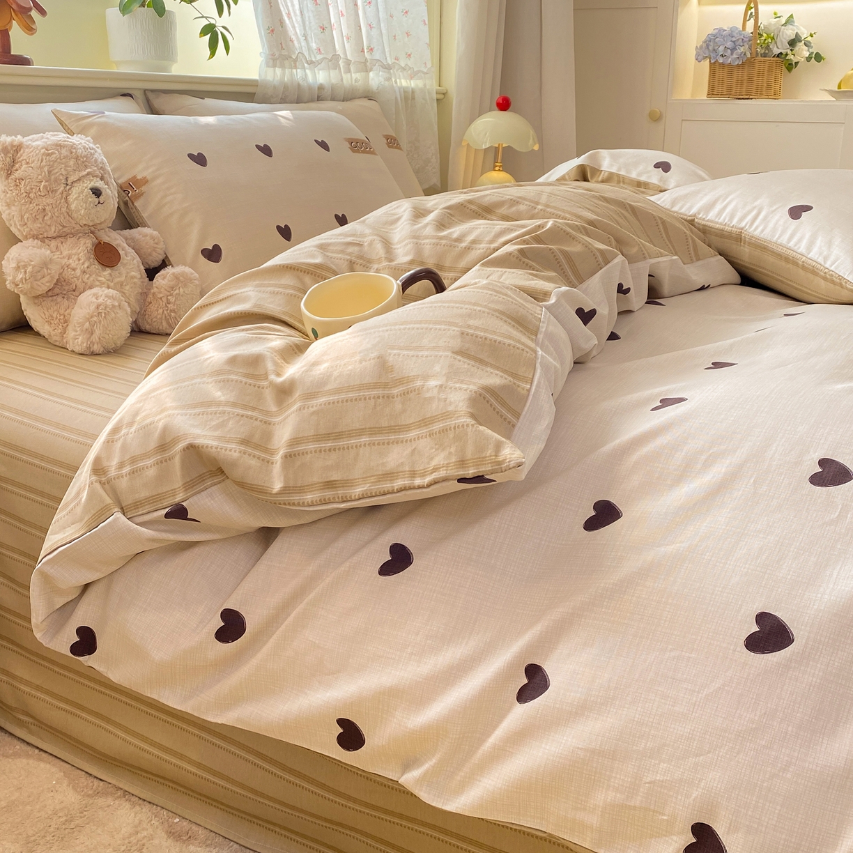 91家纺网 家纺一手货源 找家纺 红日子纺织品 2026新款12868纯棉全棉印花卡通系列四件套 迷你爱心