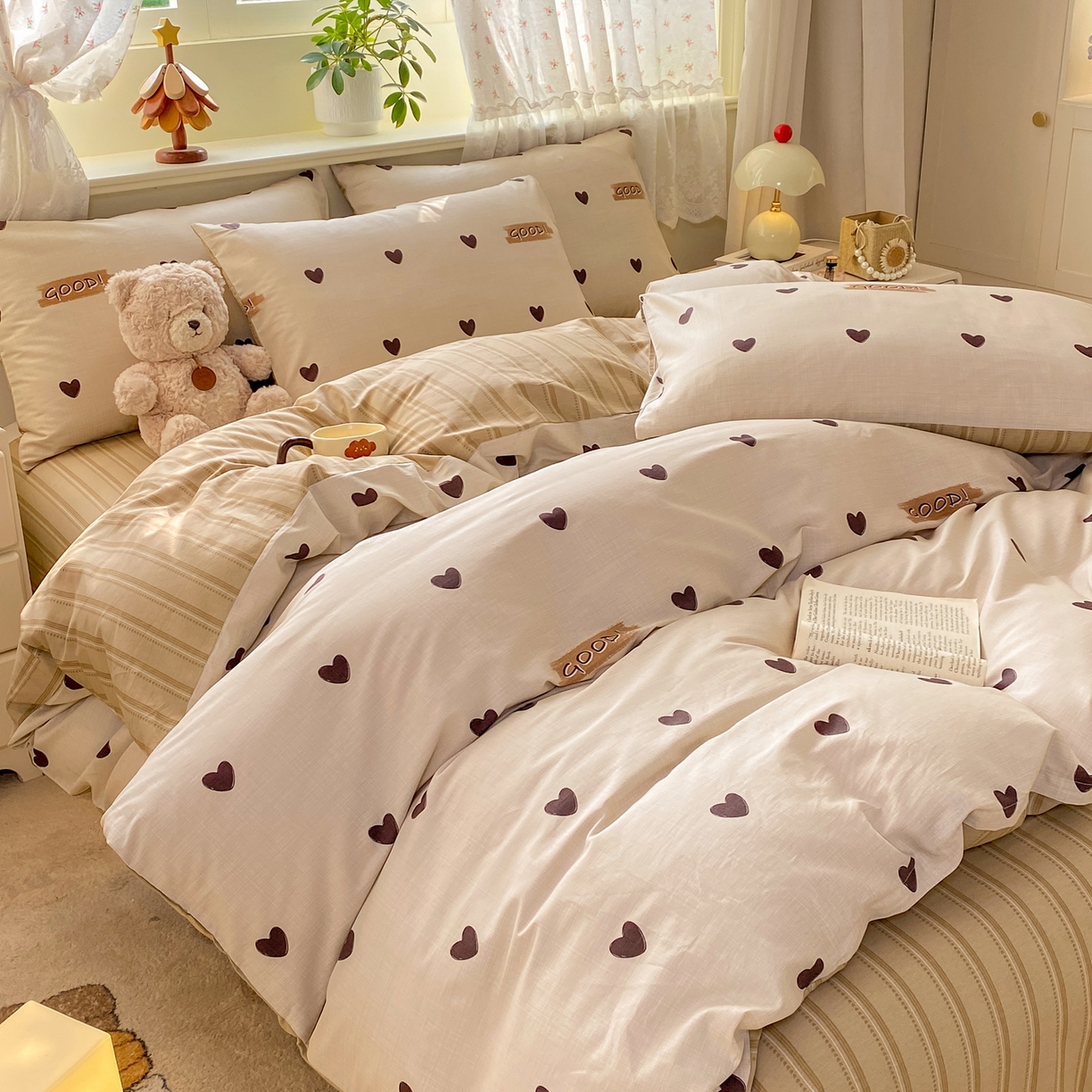 91家纺网 家纺一手货源 找家纺 红日子纺织品 2026新款12868纯棉全棉印花卡通系列四件套 迷你爱心