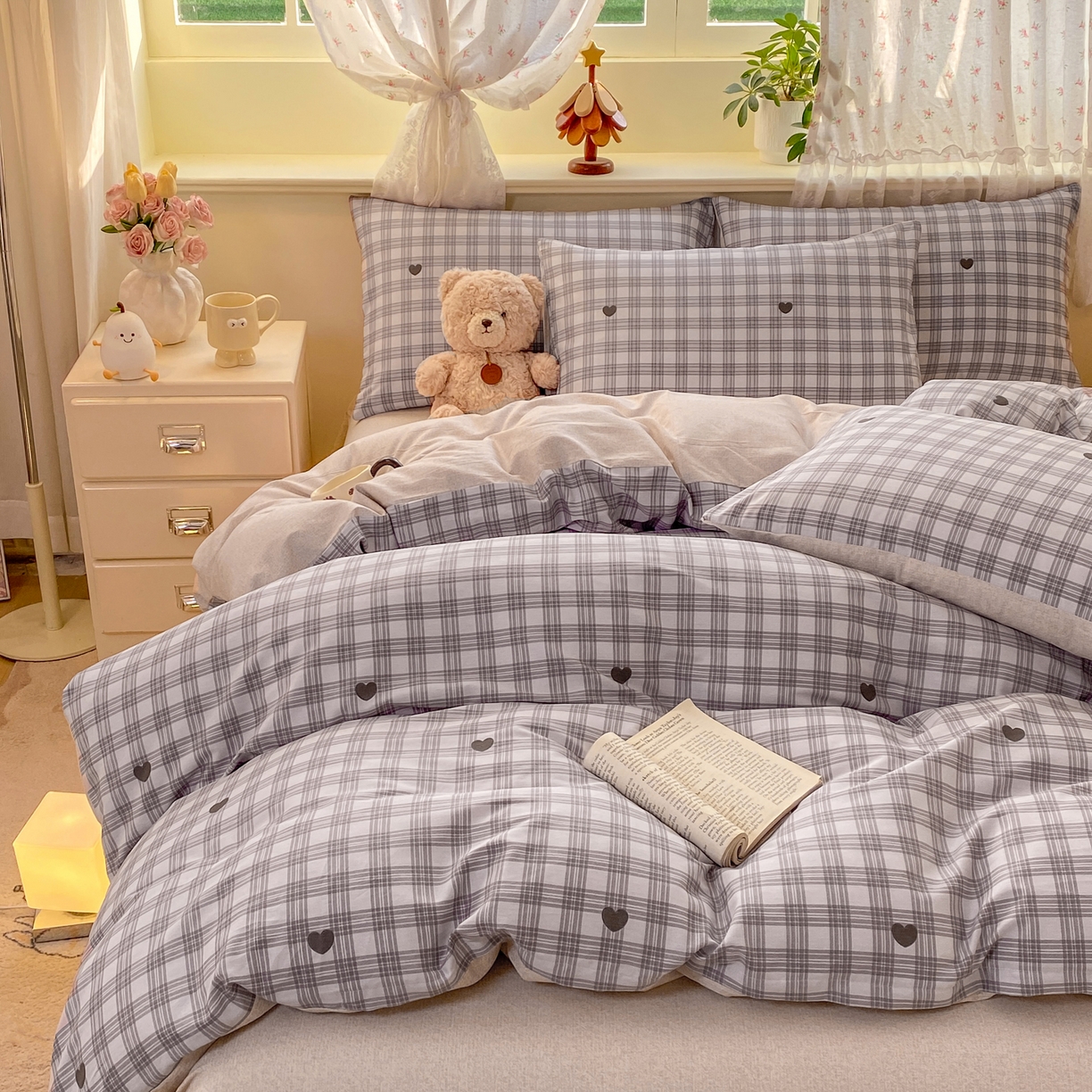 91家纺网 家纺一手货源 找家纺 红日子纺织品 2026新款12868纯棉全棉印花卡通系列四件套 甜心乐园-紫