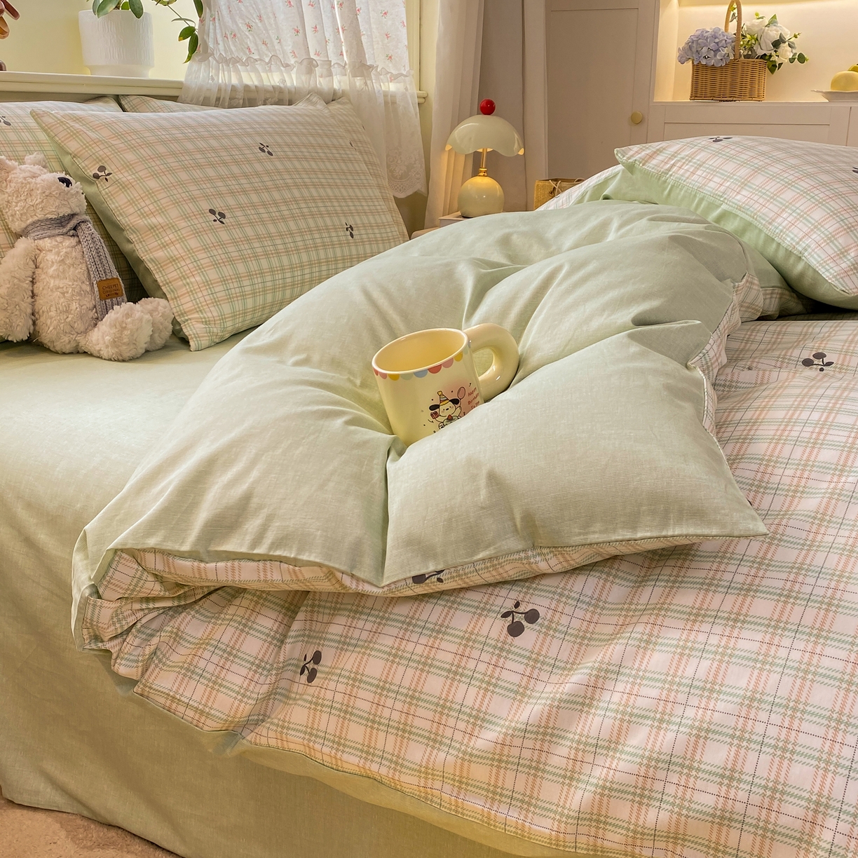 91家纺网 家纺一手货源 找家纺 红日子纺织品 2026新款12868纯棉全棉印花卡通系列四件套 印象樱桃