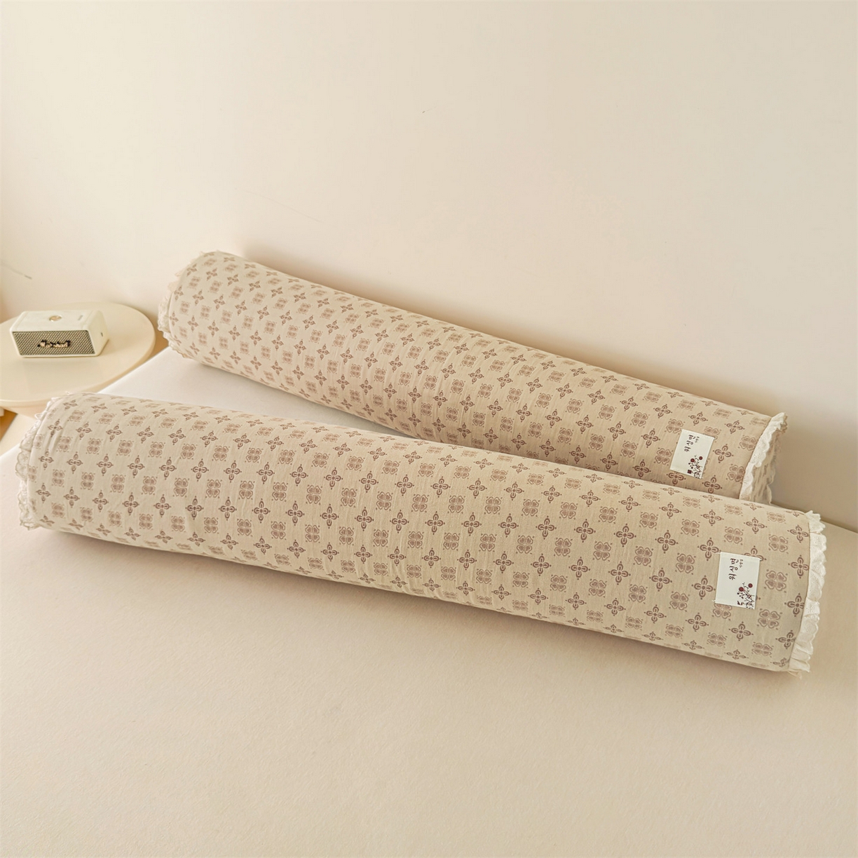 91家纺网 家纺一手货源 找家纺 麦肯锡 2025新款记忆棉圆柱伴眠长抱枕 枕头 棕色【产品图】/只