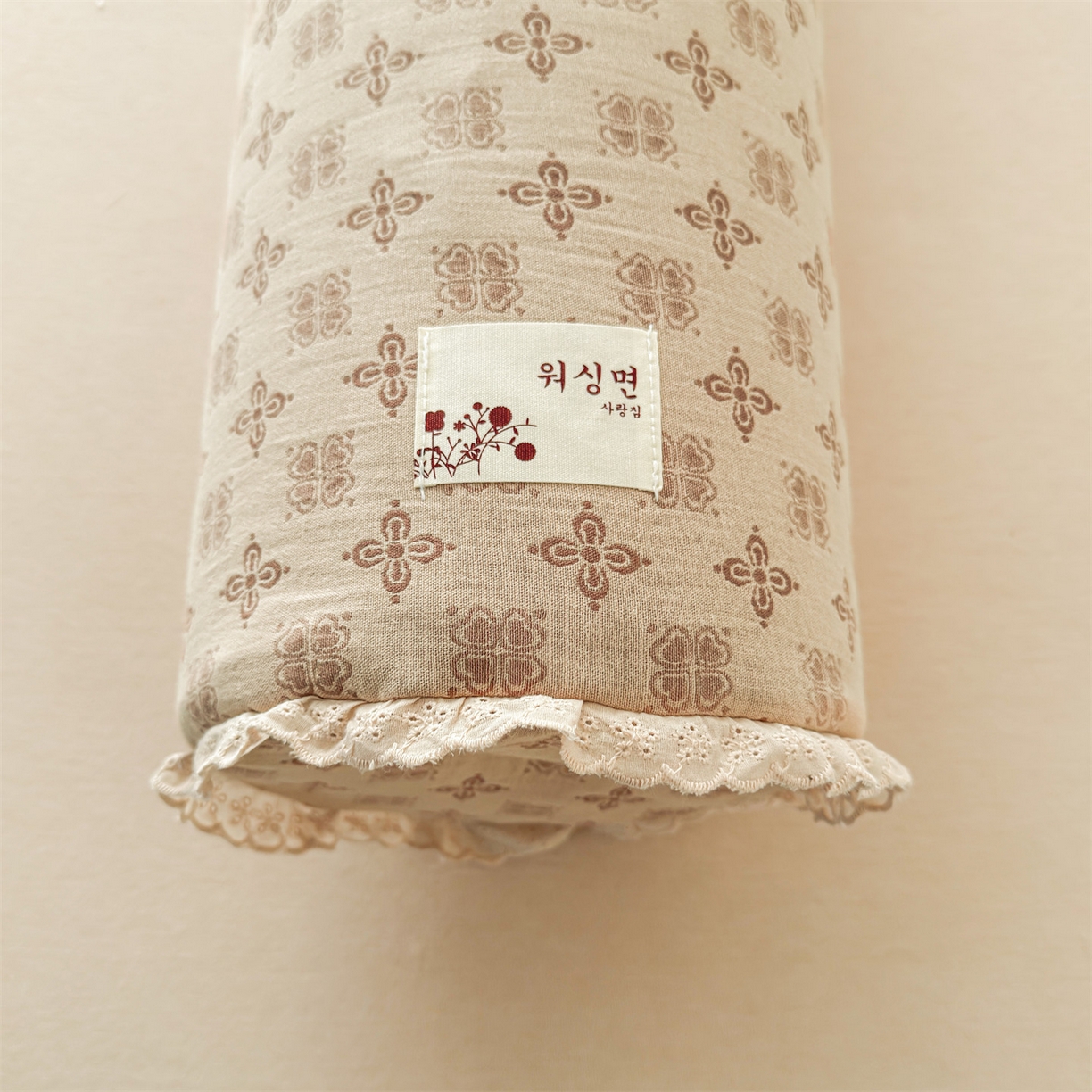 91家纺网 家纺一手货源 找家纺 麦肯锡 2025新款记忆棉圆柱伴眠长抱枕 枕头 棕色【产品图】/对