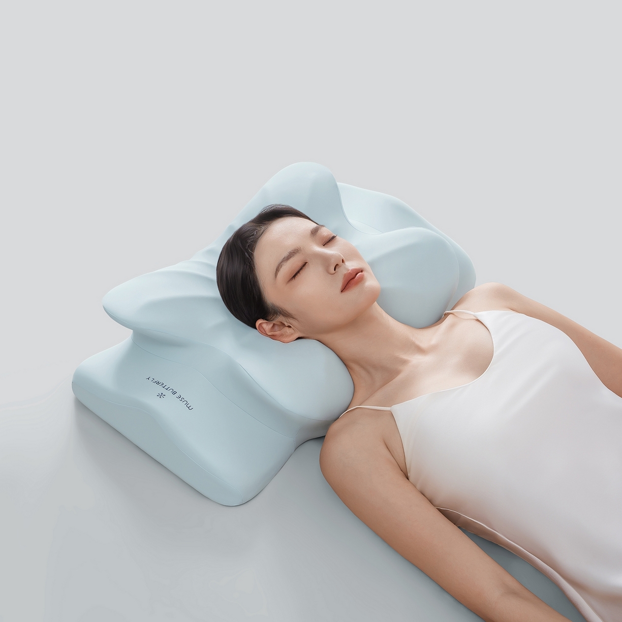 91家纺网 家纺一手货源 找家纺 可恩欣 2025新款零压舒颈蝴蝶枕枕头枕芯 海洋蓝