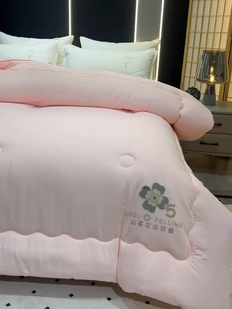91家纺网 家纺一手货源 找家纺 （总）瑶瑶家居床垫 2025新款山茶花大豆被子被芯