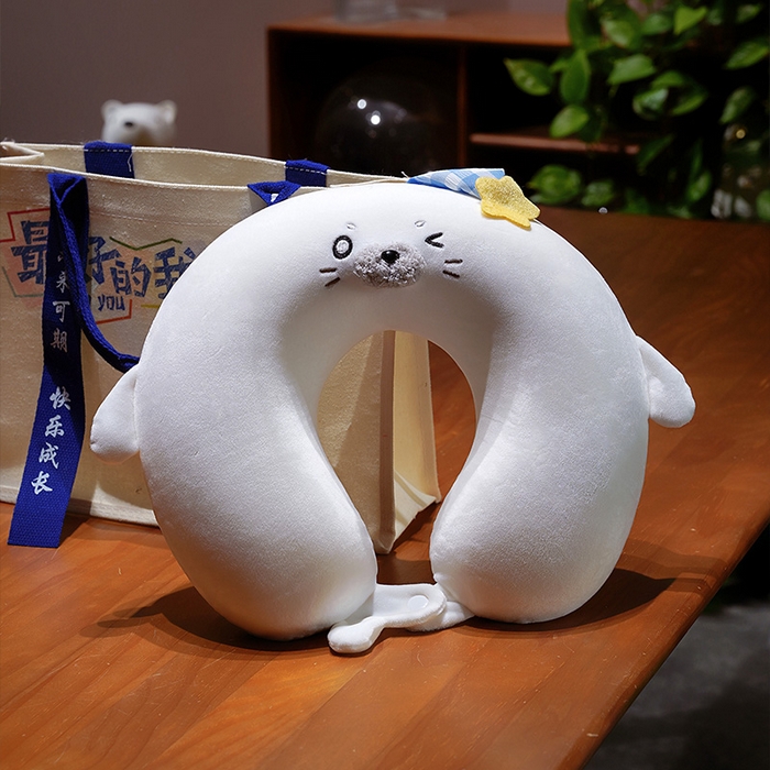 91家纺网 家纺一手货源 找家纺 仟亿莱 2025新款萌萌海豹记忆棉U枕枕头枕芯 记忆眨眼海豹