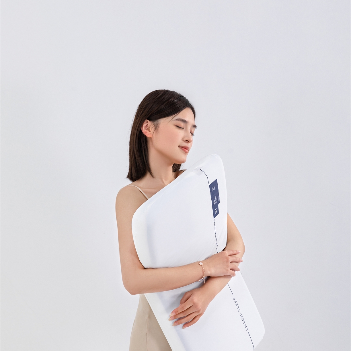 91家纺网 家纺一手货源 找家纺 （总）金牛枕芯 2026新款零压力三芯深睡眠慢回弹记忆枕枕头枕芯