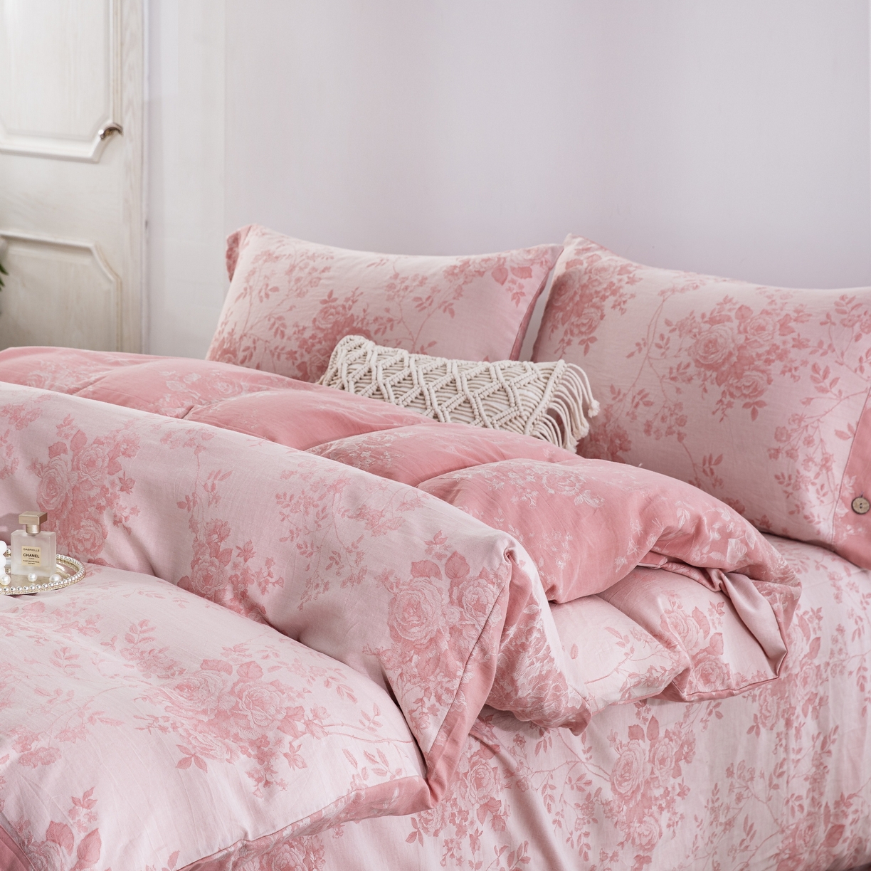 91家纺网 家纺一手货源 找家纺 双层纱家居 2025新款小清新双层纱四件套 春雨粉白