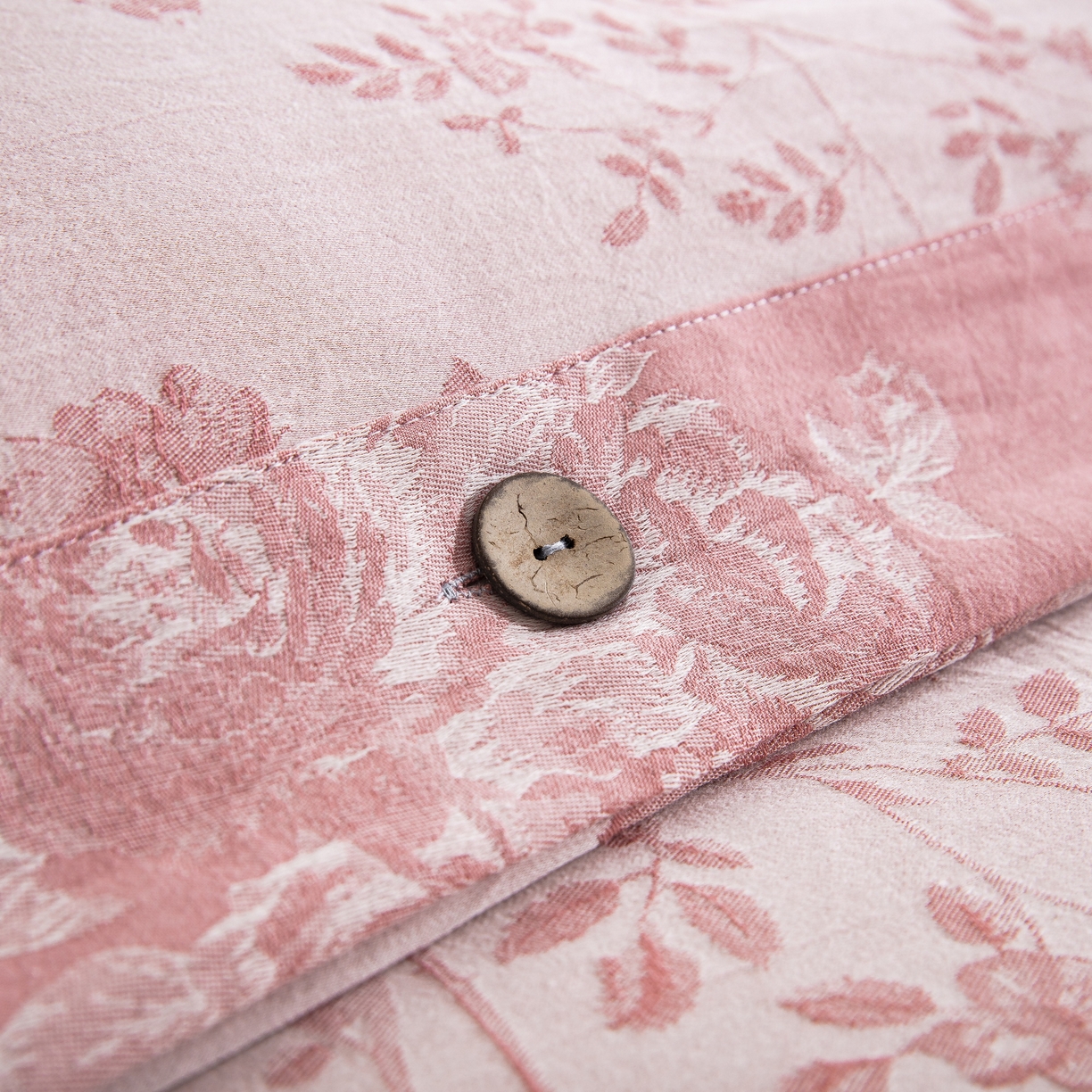 91家纺网 家纺一手货源 找家纺 双层纱家居 2025新款小清新双层纱四件套 春雨粉白